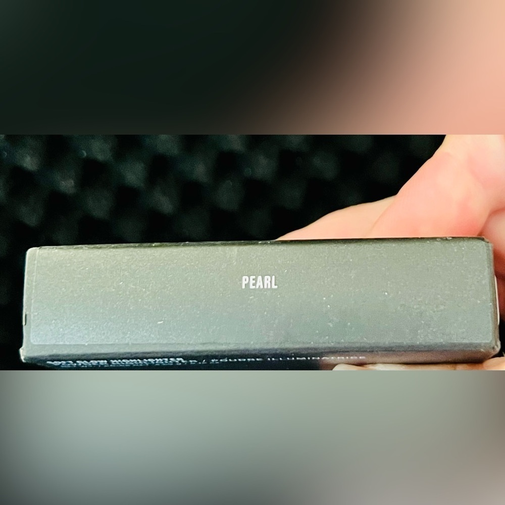 NIB Makeup By Mario Soft Glow Highlighter in Pearl - Picture 13 of 13